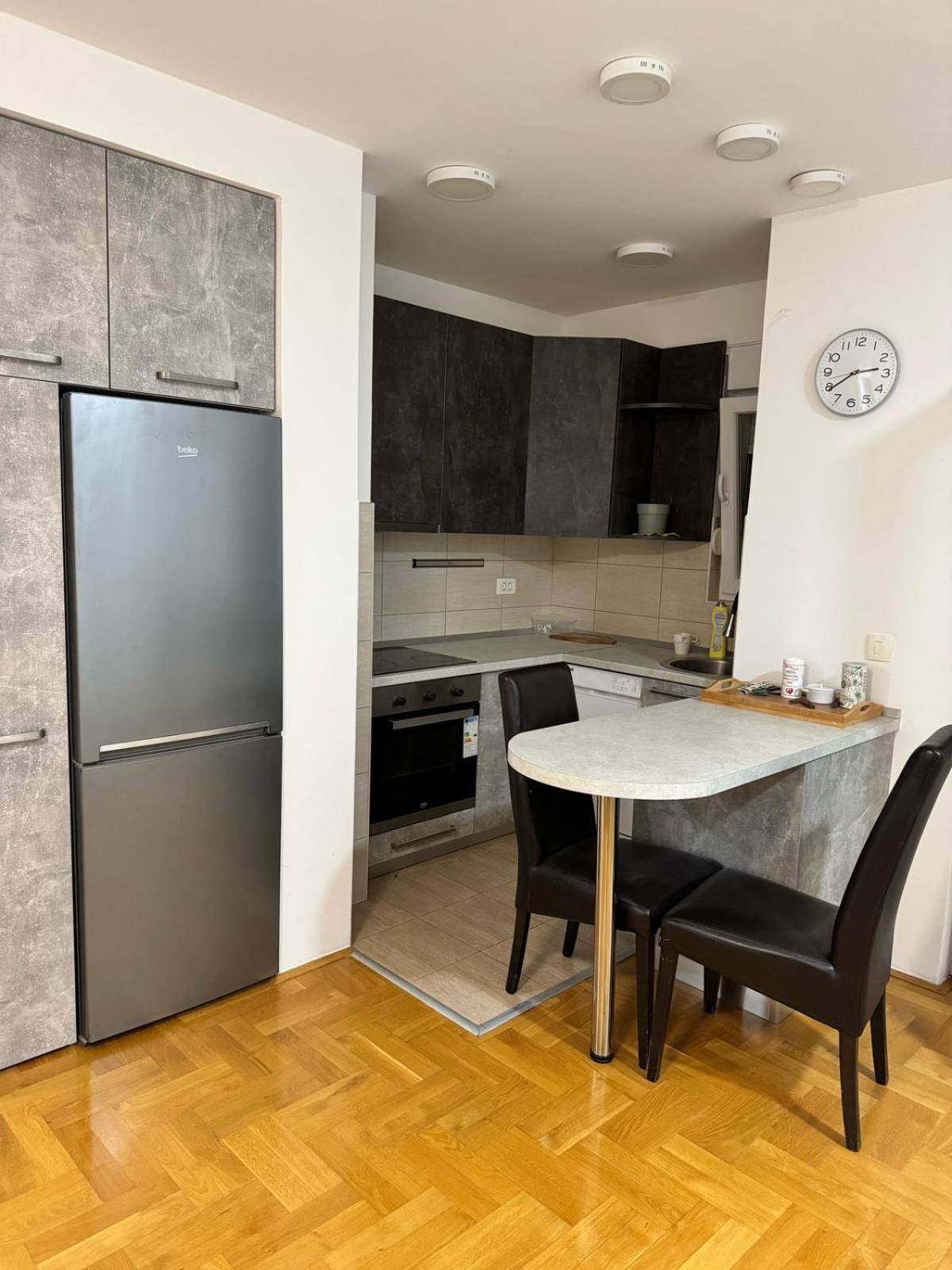 Apartment Budva Luaran gambar